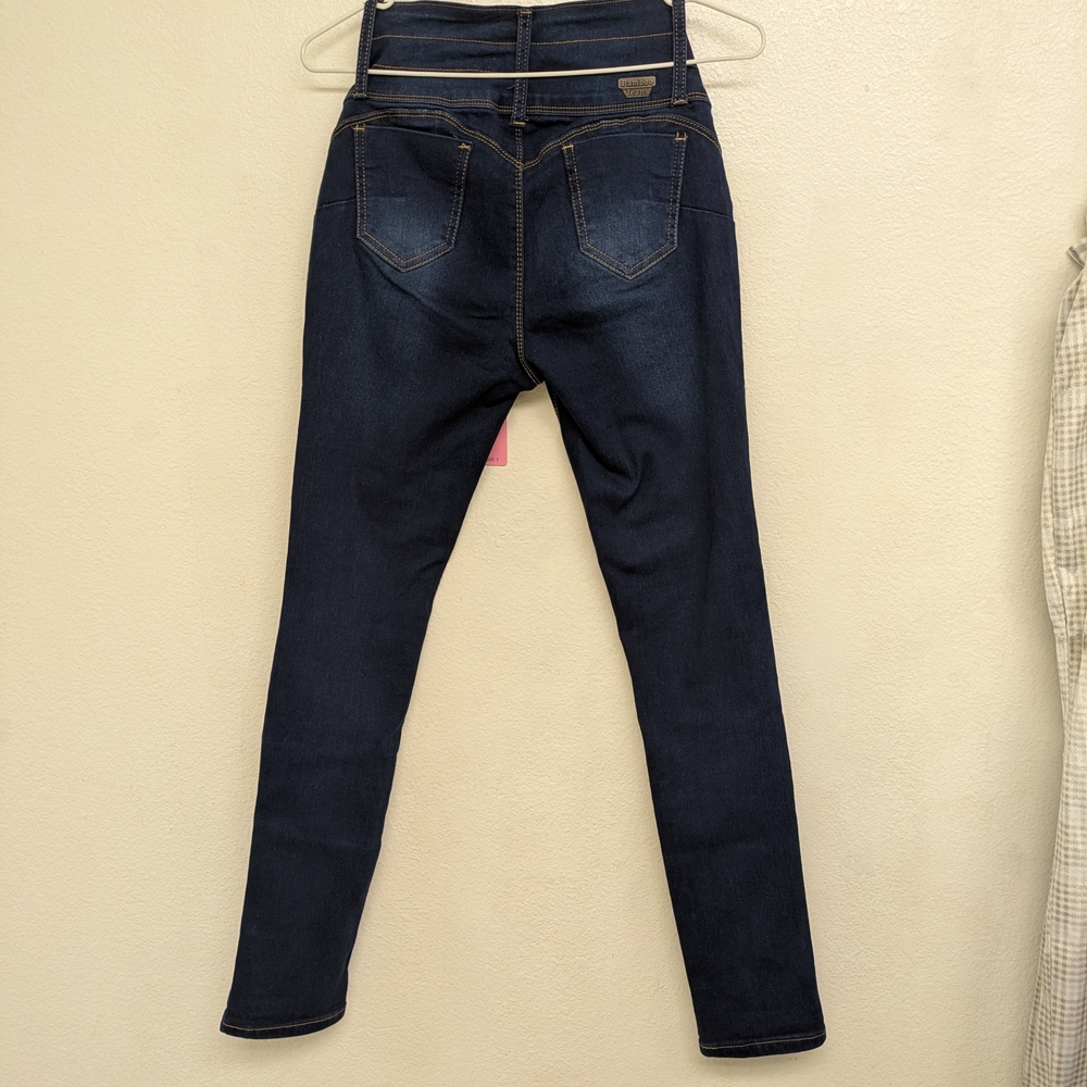 High-Waisted Dark Blue Jeans - Picture 7 of 8